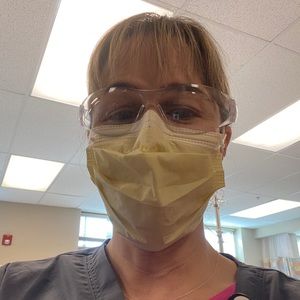 Meet your Posher, Julie